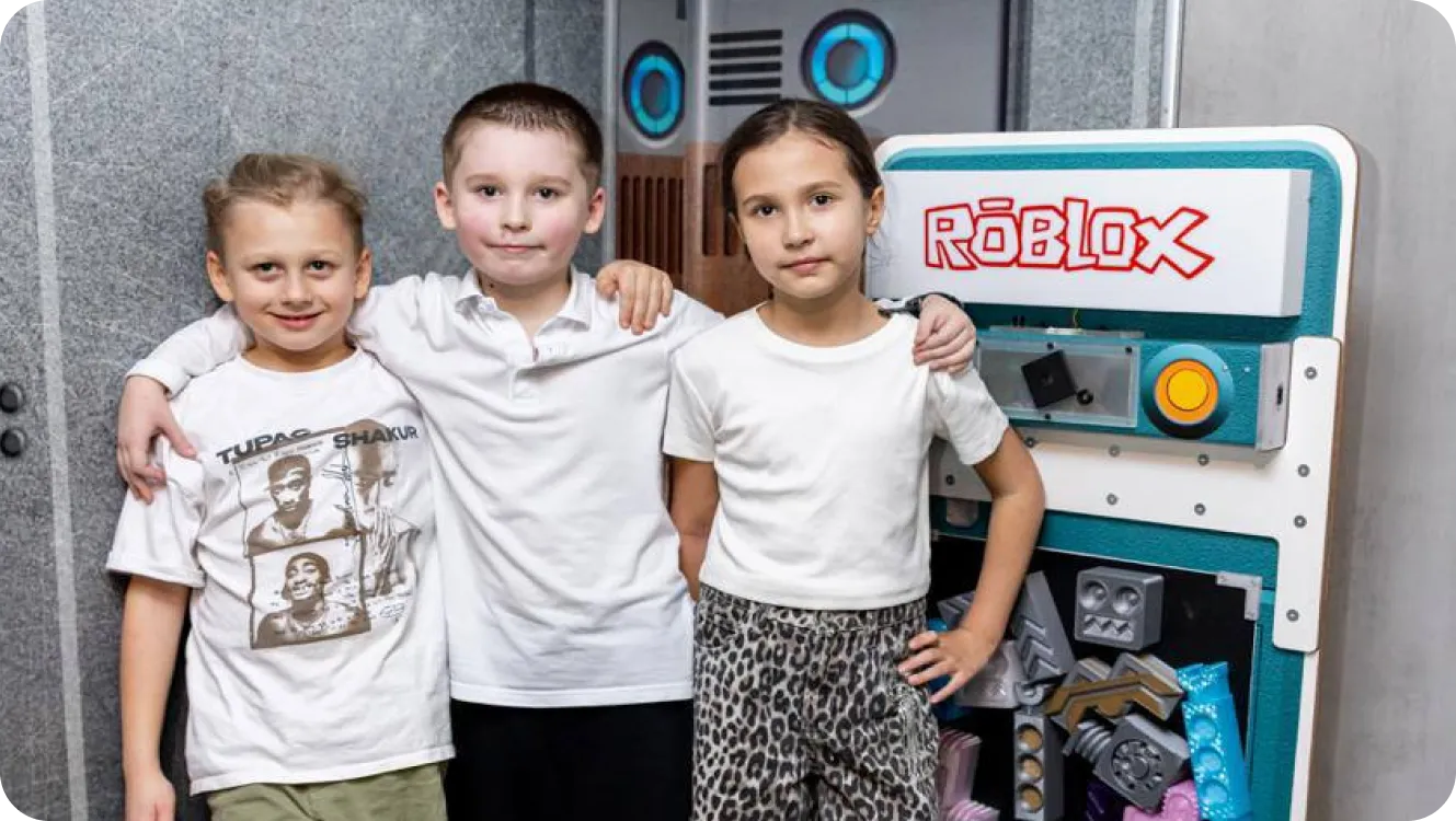 Діти біля roblox